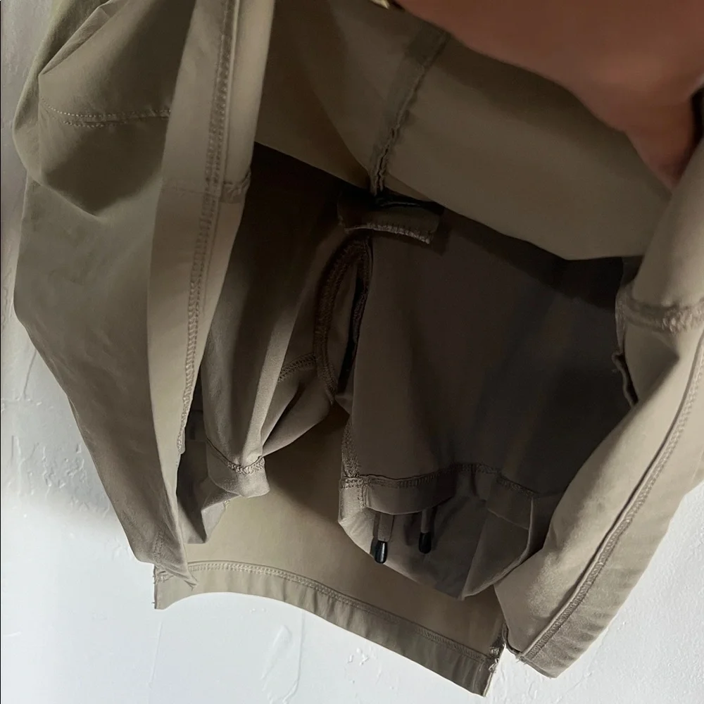 Columbia women’s tan Athletic Skort - Picture 3 of 4